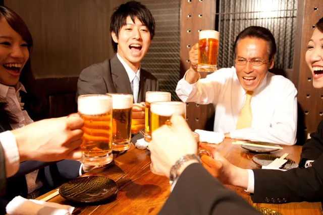 慰安旅行での宴会